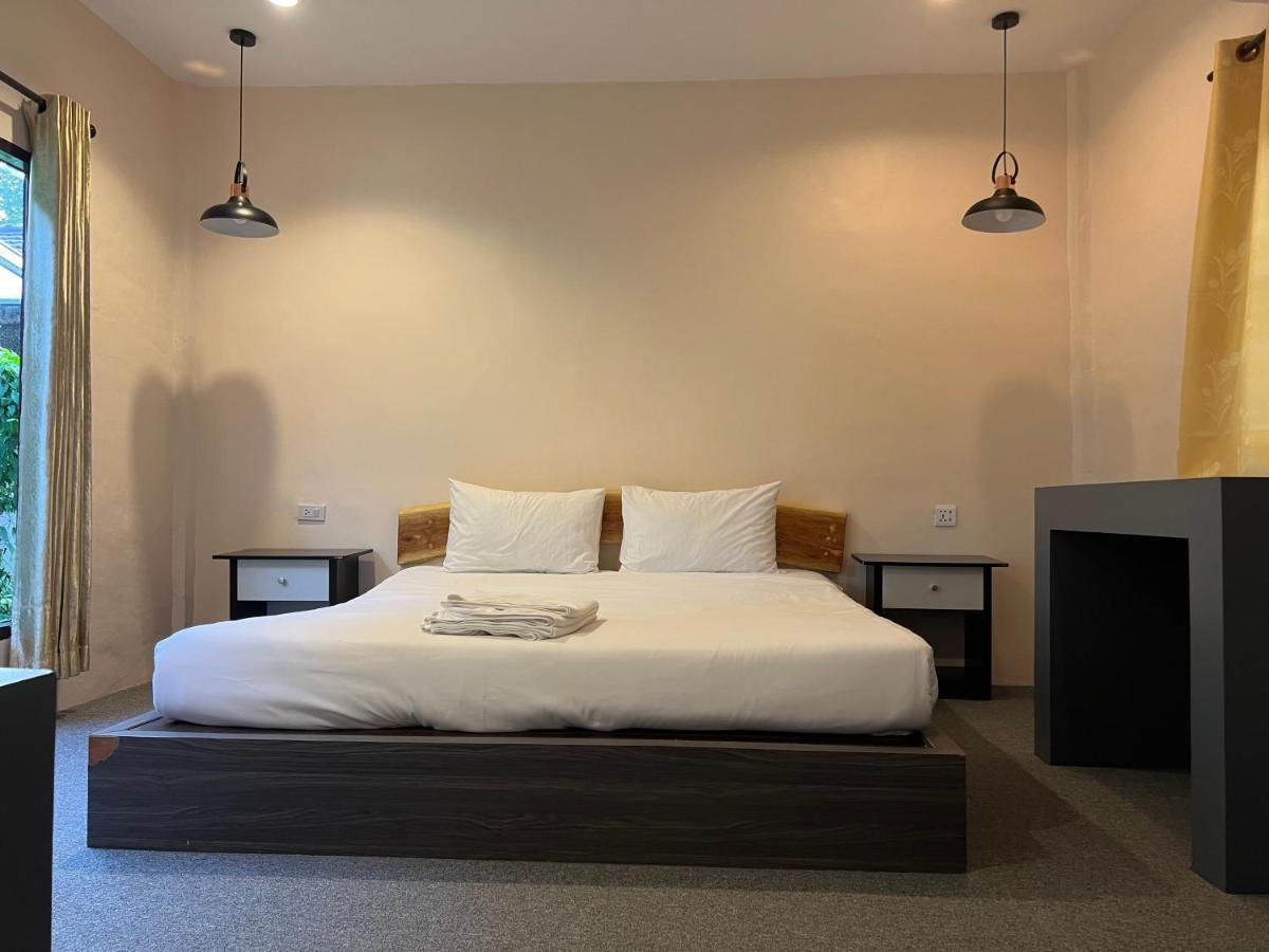 Vivi Hotel Resort Пхукет Экстерьер фото