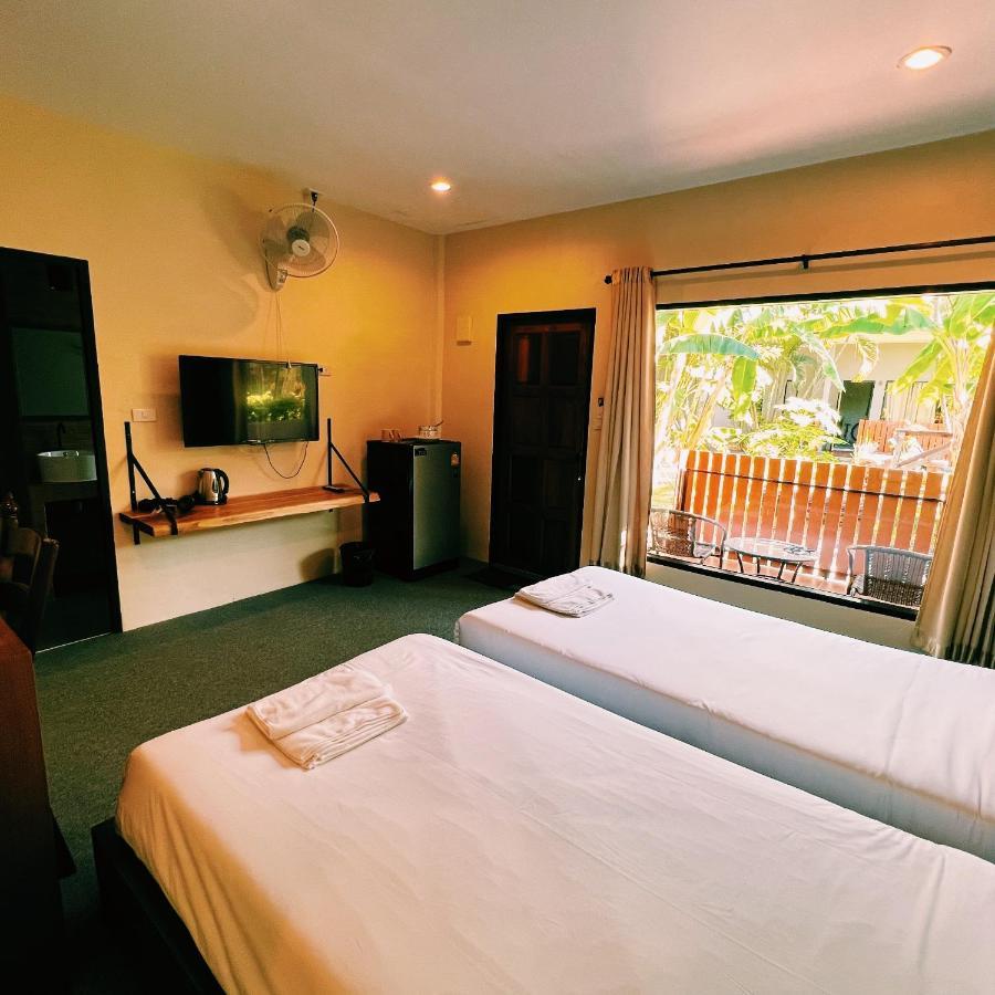 Vivi Hotel Resort Пхукет Экстерьер фото